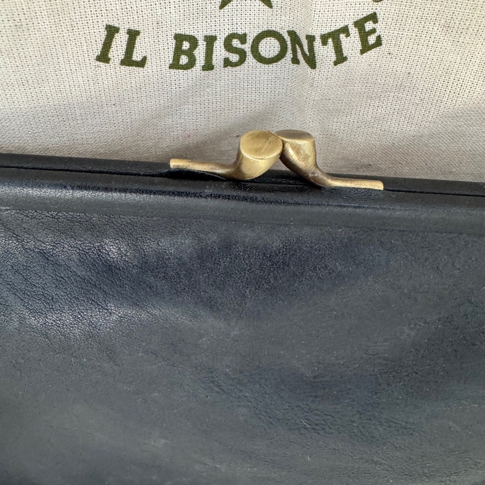 NEW BLACK LEATHER IL BISONTE CLASSIC CLUTCH